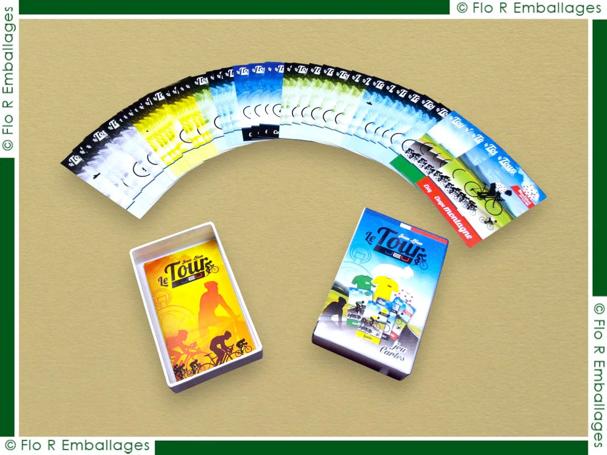 Boîte en carton sur-mesure pour jeux de cartes, 7 familles, cartes à jouer ou promotionnelles, avec options personnalisables et ruban tirette ou onglets pour faciliter la prise
