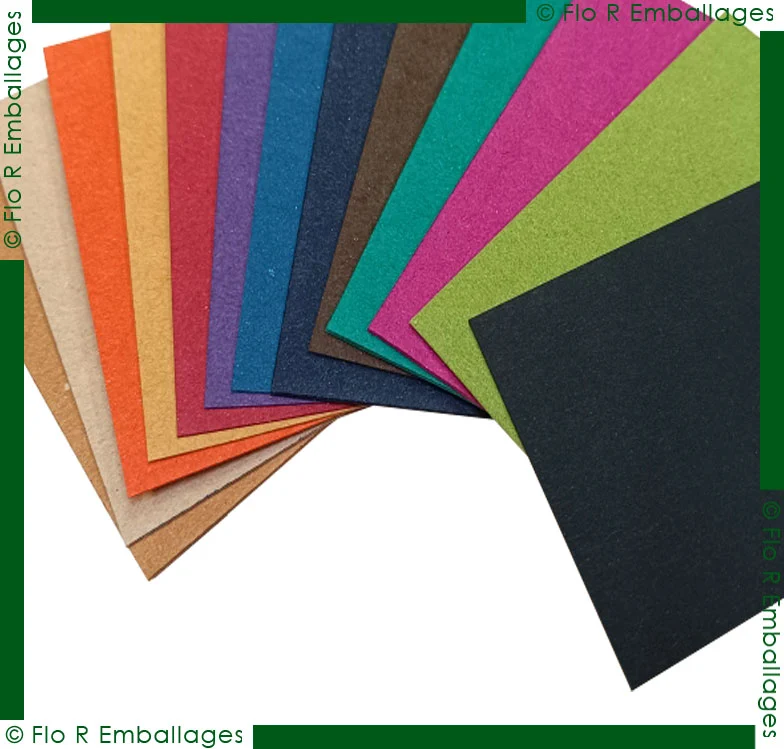 Carton compact rigide teinté dans la masse noir ou coloré pour coffrets