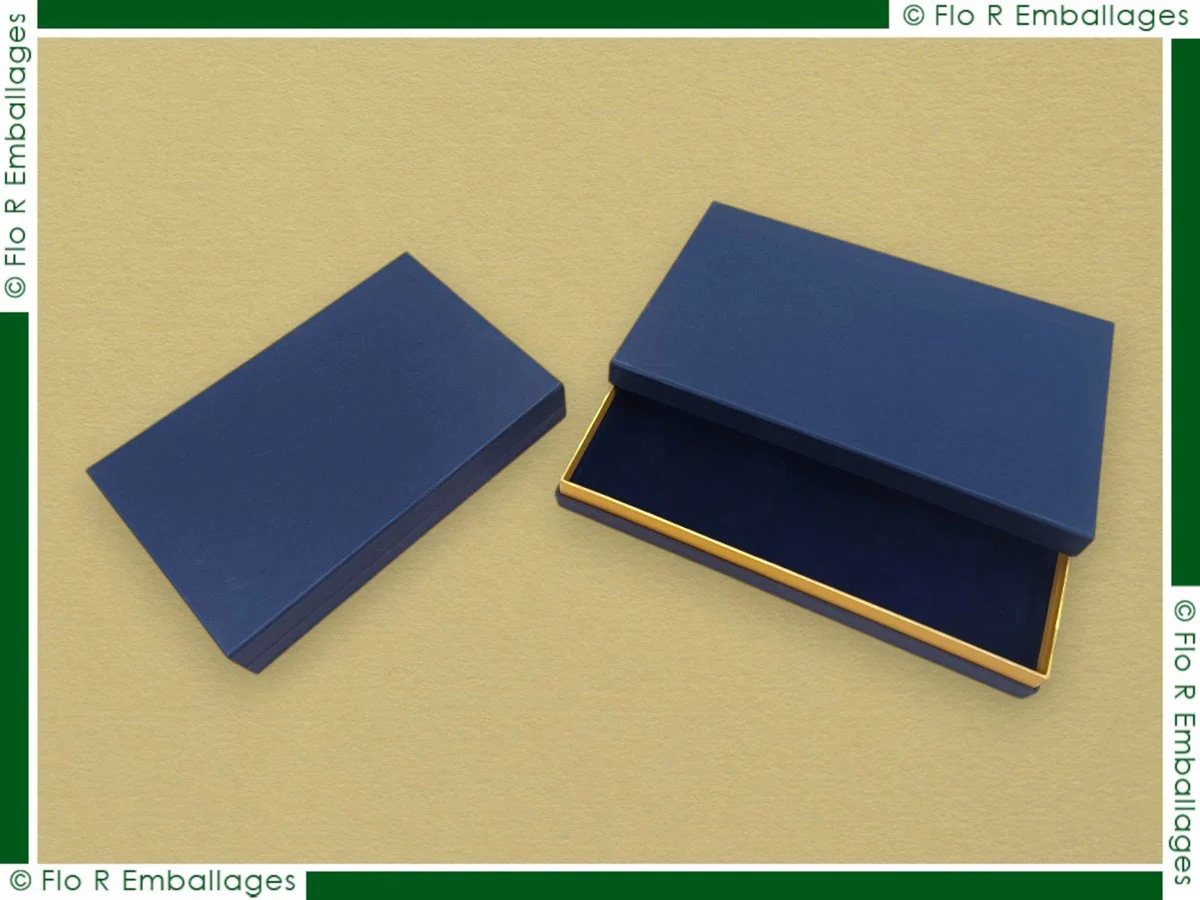 Coffret carton à gorge luxe en carton avec intérieur habillé de velours