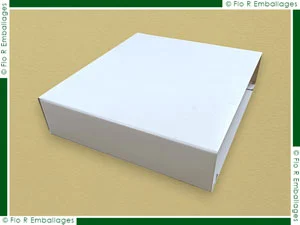 Fourreaux fabriqués en carton compact brut, carton gris, blanc ou noir